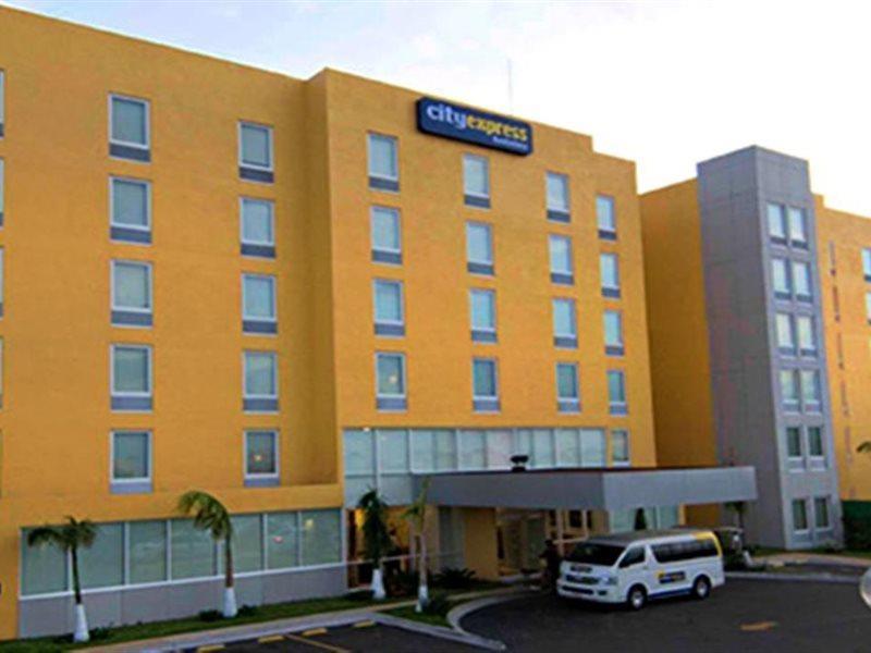 City Express Coatzacoalcos Eksteriør bilde