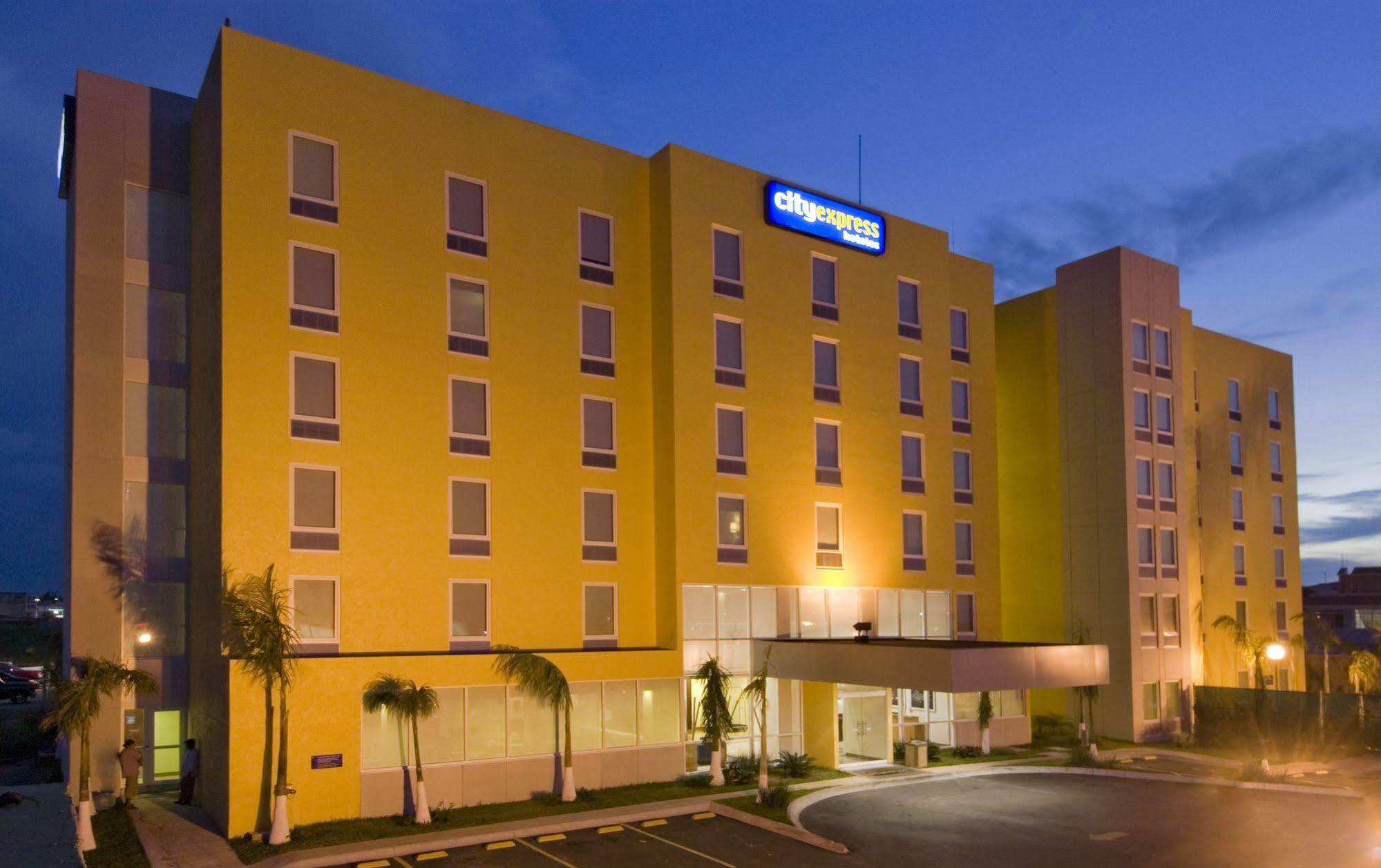 City Express Coatzacoalcos Eksteriør bilde
